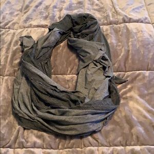 Lululemon scarf